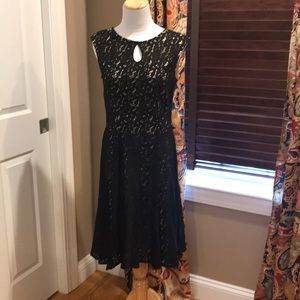 Maggy London SZ 8 black Lace dress